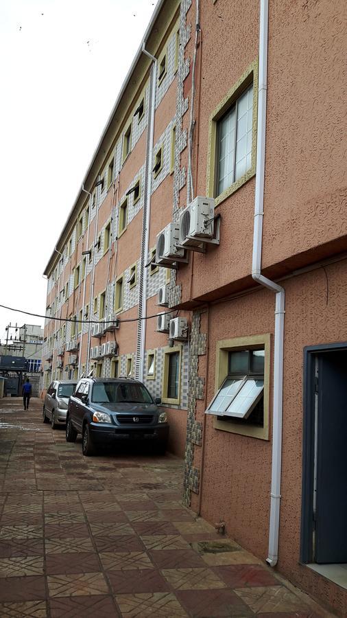 Glorious Hotel & Suites Ikotun Exterior foto
